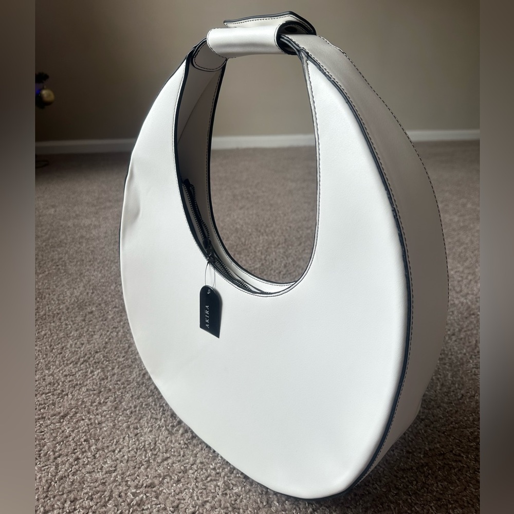 OVER THE MOON OVERSIZED CIRCLE BAG In White